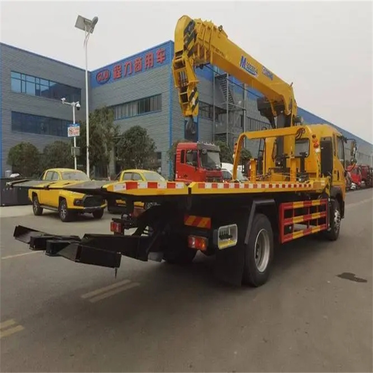 宁化县附近小随车吊出租电话，轻松解决搬运烦恼